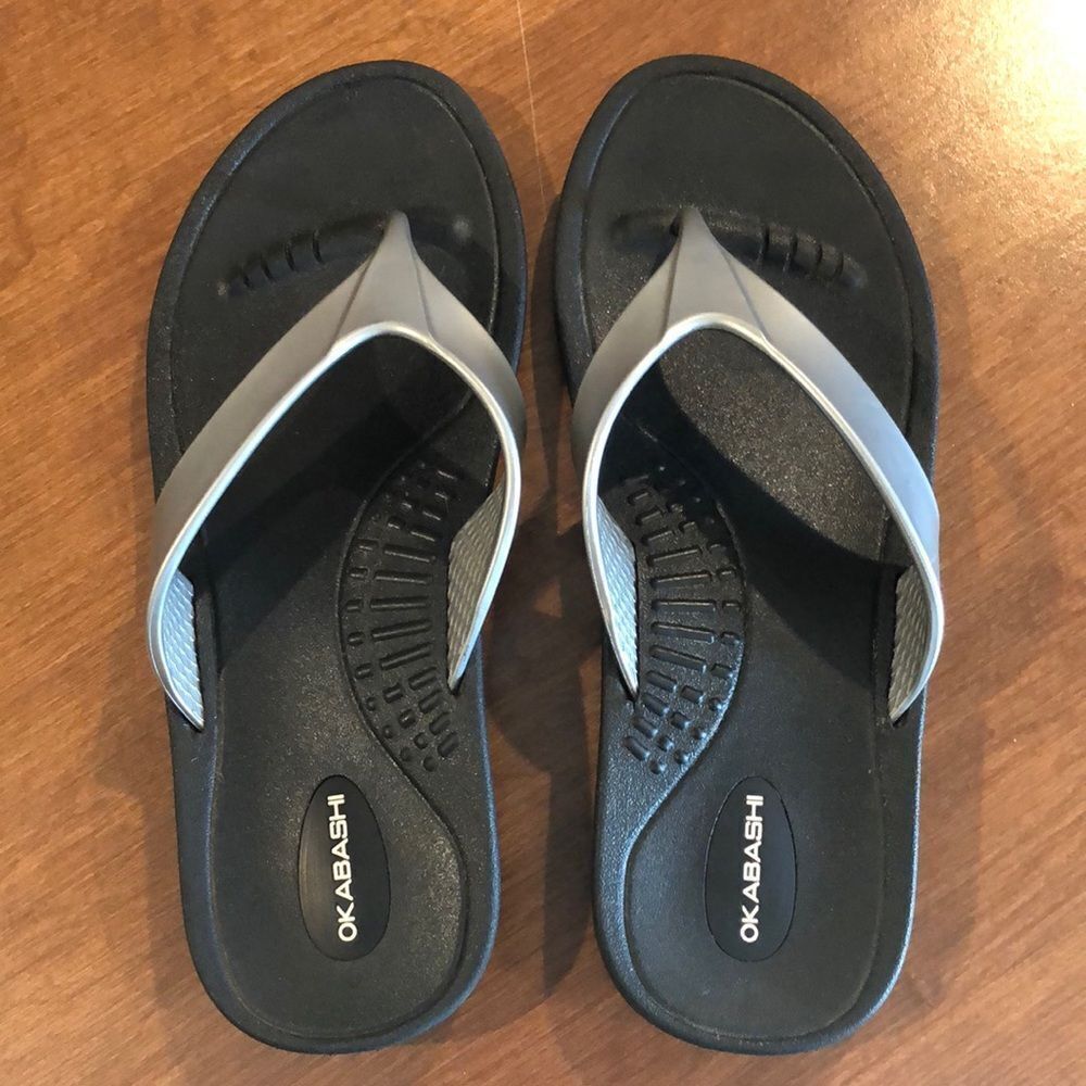 Okabashi sandals size ML